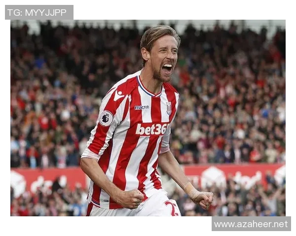 足球明星如同锋利之剑在绿茵场上挥舞展现技艺与荣耀